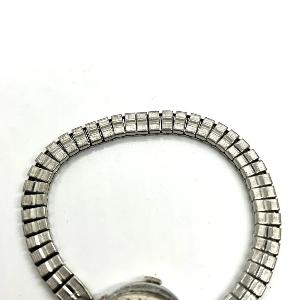 VINTAGE WALTHAM WATCH 17 Jewels Ladies Oval Stretch Bracelet Parts Repair